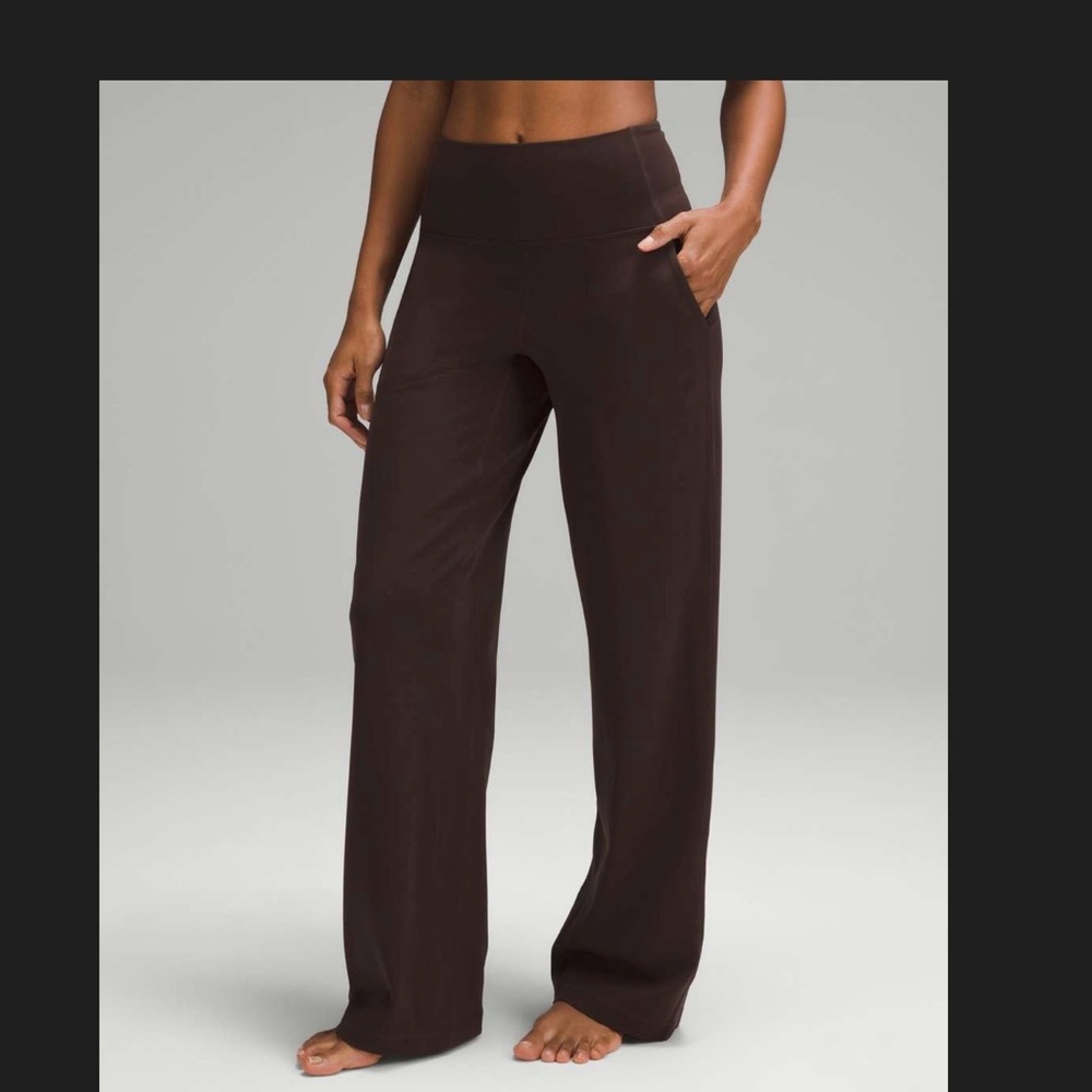 Lululemon Straight cut leggings - with pockets